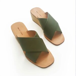 Rachel Comey nonna wedge sandal in olive green size 6.5